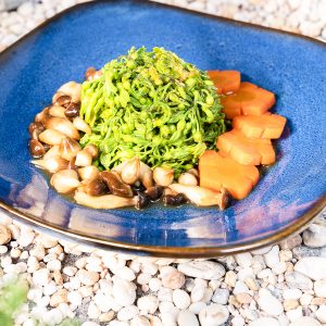 Thiên Lý Xào Nấm Mối